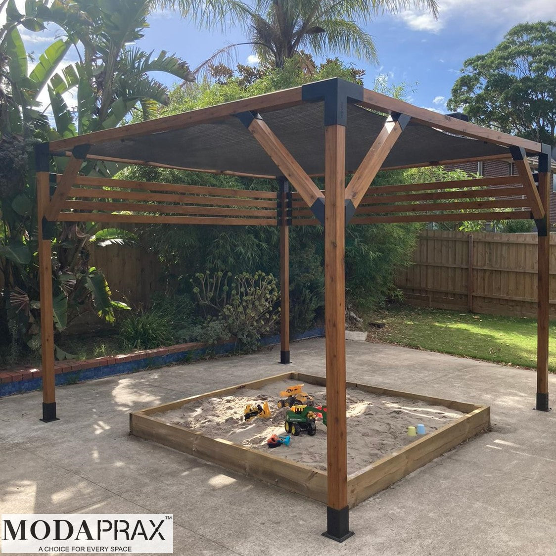 Shade Sail Pergola with Support Brackets Shade Sail Pergola with Support Brackets