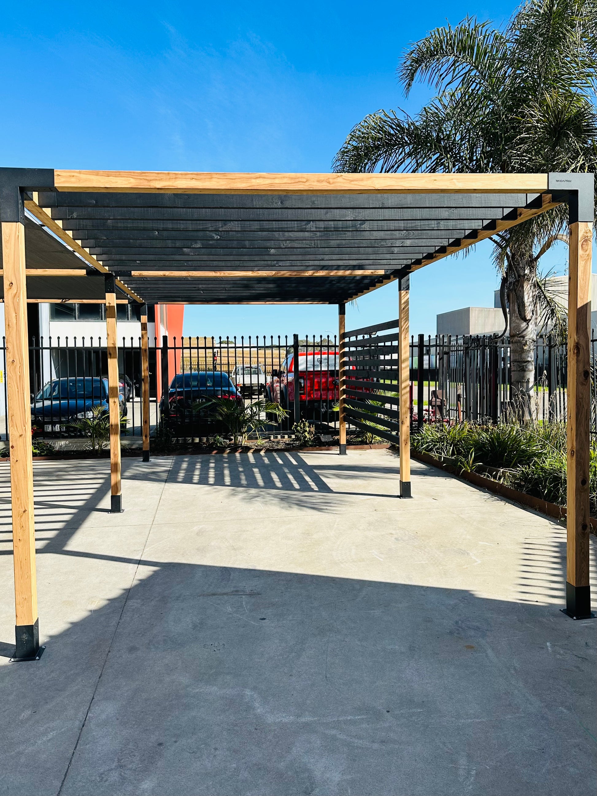 Double Pergola Kit for 90x90 Timber Posts with Top Rafter Brackets Double Pergola Kit for 90x90 Timber Posts with Top Rafter Brackets